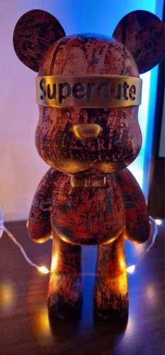 Graffiti Guardian: Bear Figurine with Modern Storage Shelf photo review