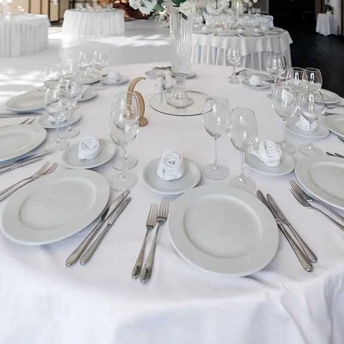 6-Pack White Round Tablecloths, 120 Inches Diameter, Stain Resistant, Polyester, Ideal for Weddings or Parties. 2