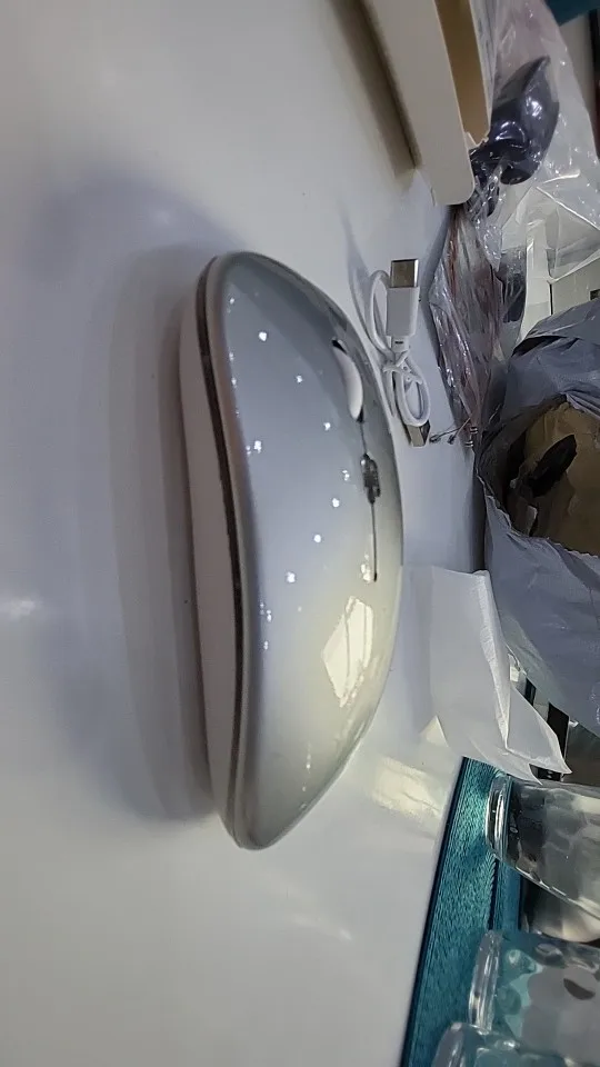 Wireless Bluetooth 2.4GHz RGB Mouse Rechargeable Silent photo review