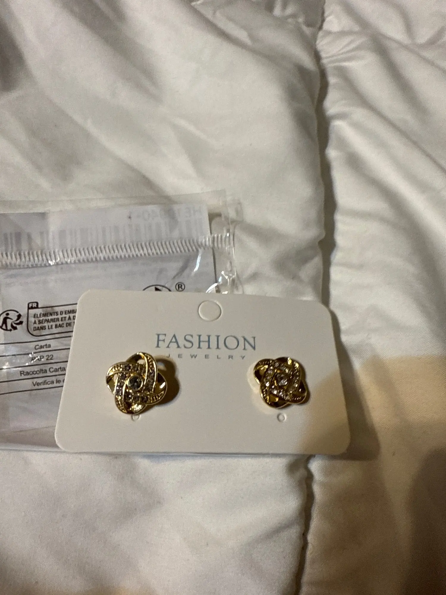 Light Luxury Zircon Stud Earrings photo review