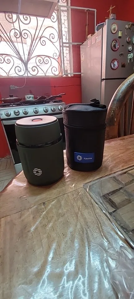 Thermo-Lunchbox 500ml – Perfekt isoliert, immer griffbereit! photo review