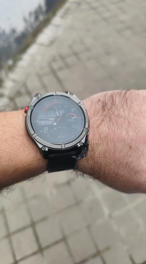 Nuevo reloj inteligente Zeblaze Stratos 4 GPS 2025, pantalla AMOLED de 1,43 ", brújula, altímetro barométrico, linterna, llamadas de voz, reloj inteligente photo review
