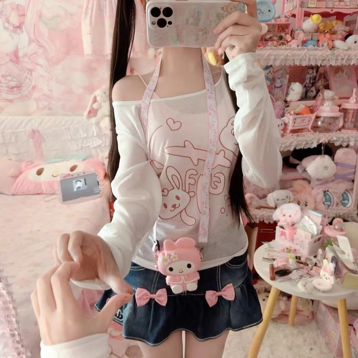 Süßes Kawaii Cartoon-Print Damen T-Shirt mit Spitzen-Patchwork, Schleife, Schulterfrei-Ausschnitt, Niedliche Grafik-Tees, Y2k Ästhetik T-Shirts Tops