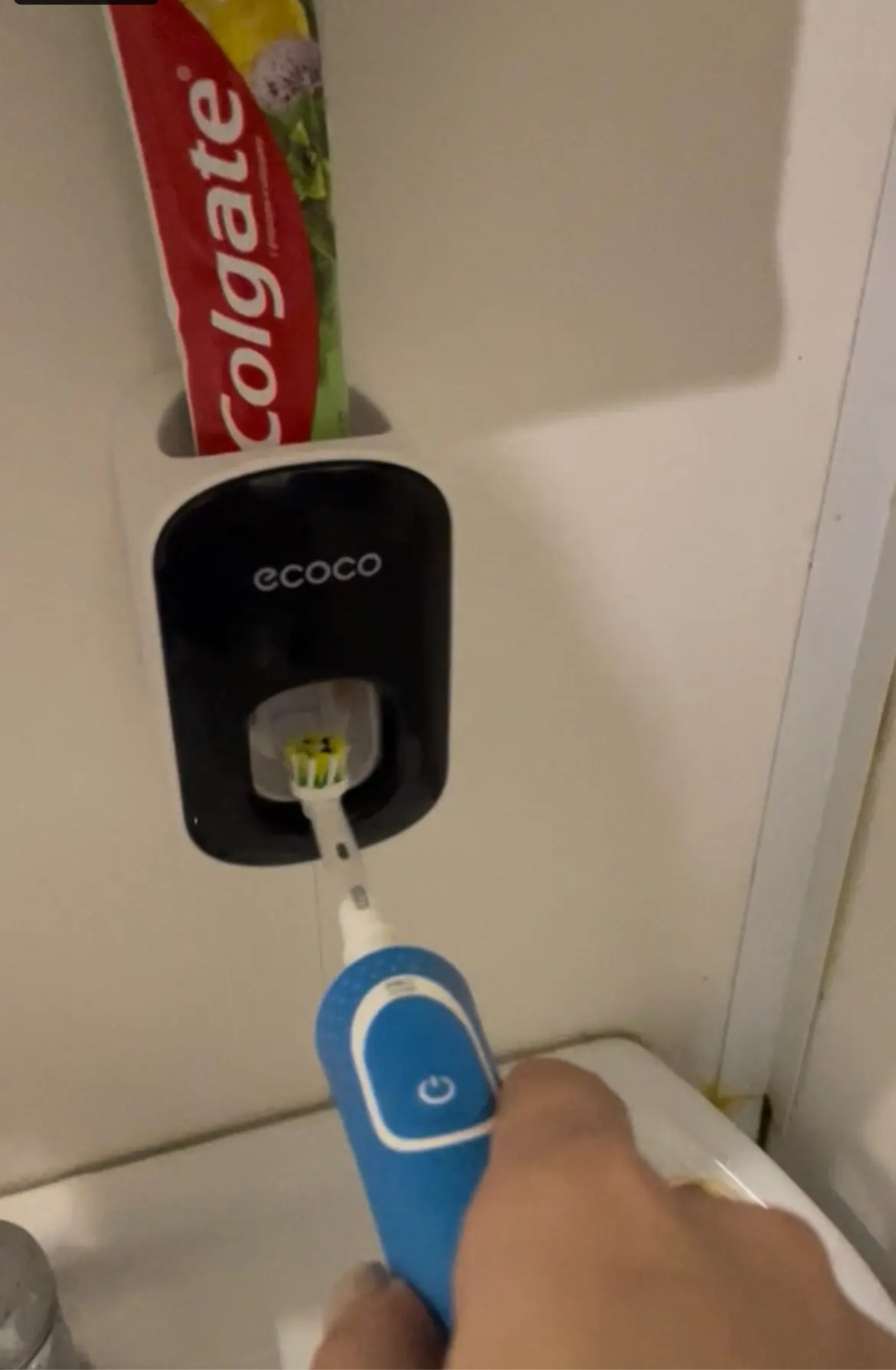 Automatic Toothpaste Single Dispenser photo review