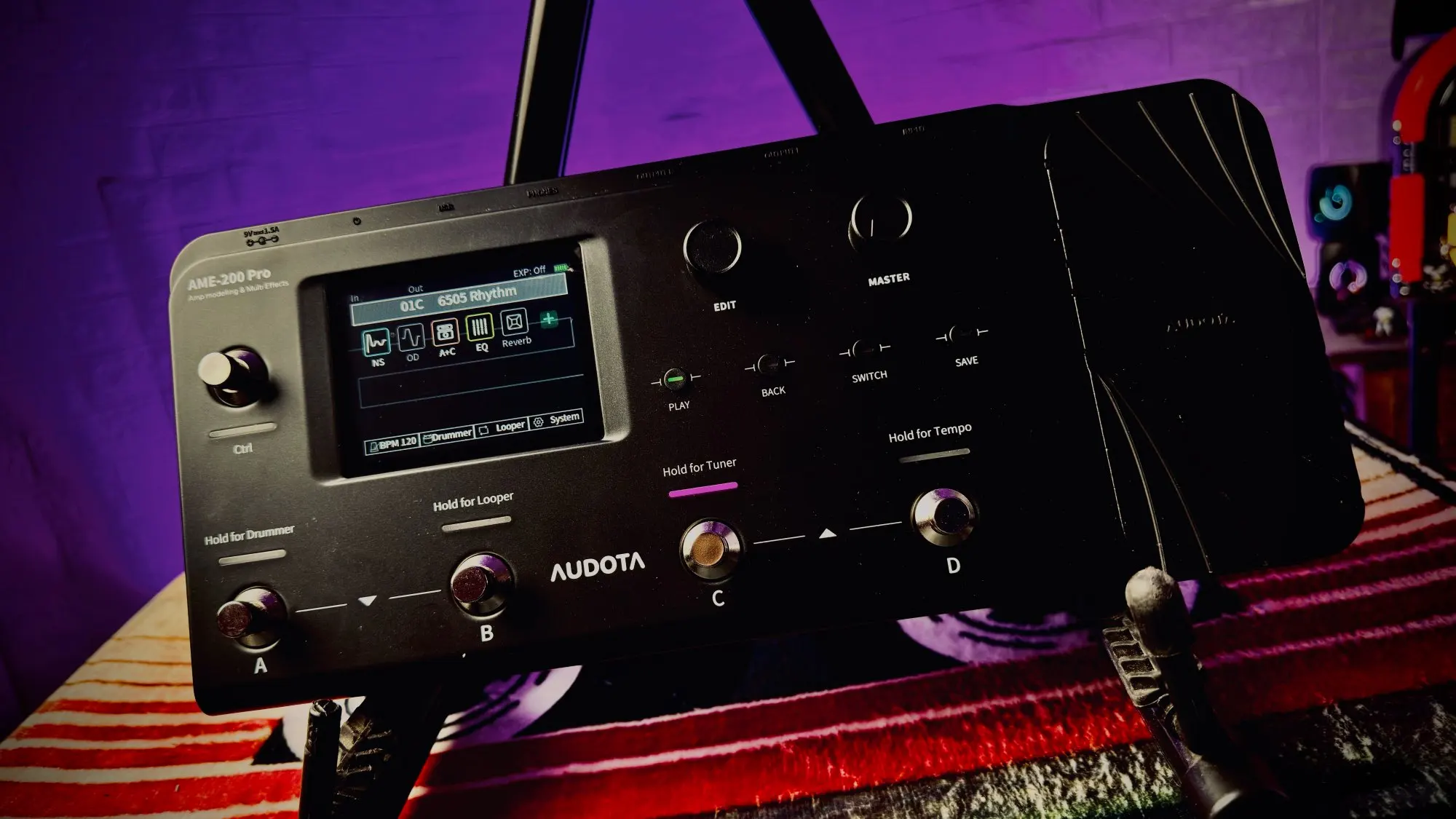 Audota Ame-200 Pro Multi-Effects Pedal W/ Expression Pedal, 200