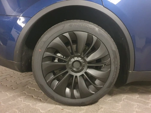 Teslahubs™ Wheel Caps customer photo