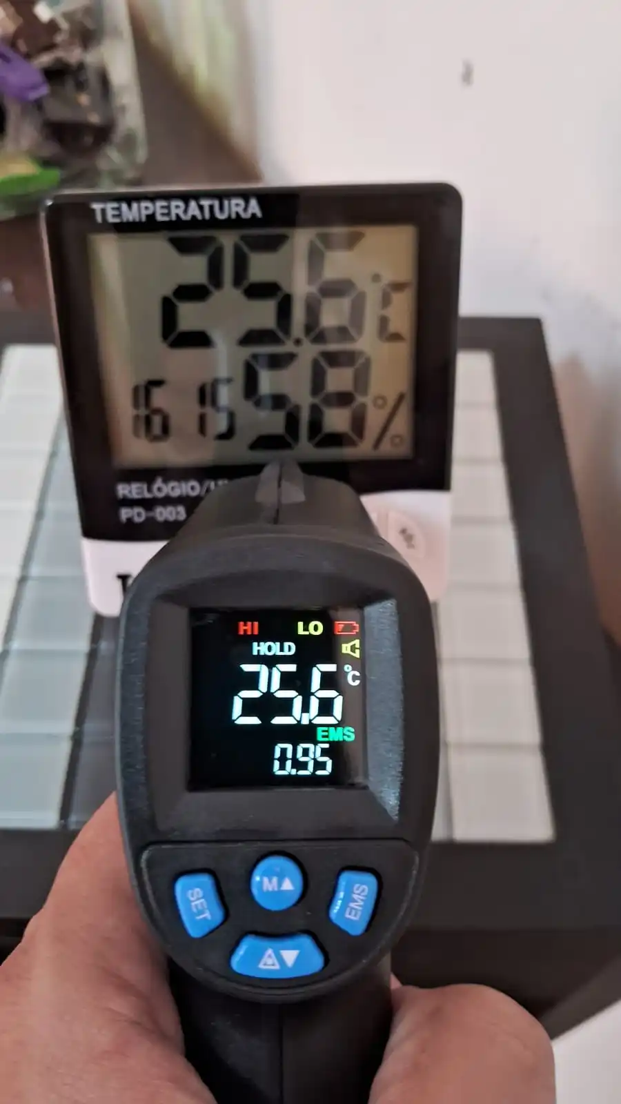 Temperature Gun | ANENG TH104 Infrared Handheld Thermometer | -50~550℃ IR Laser Sensor | Digital Pyrometer Tool with VA Screen photo review