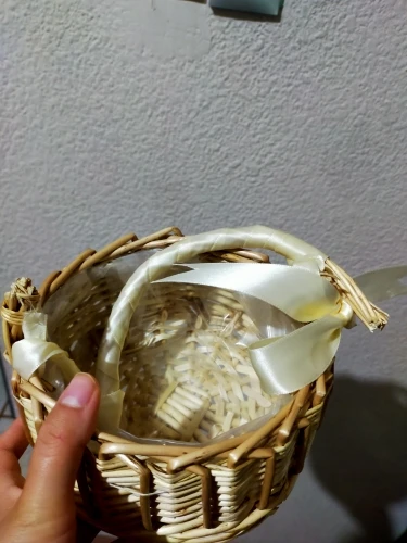 Hand-woven Wedding Flower Basket With Handle Wicker Sundries Basket Wedding Flower Girls Basket for Home Picnic Storage Basket photo review