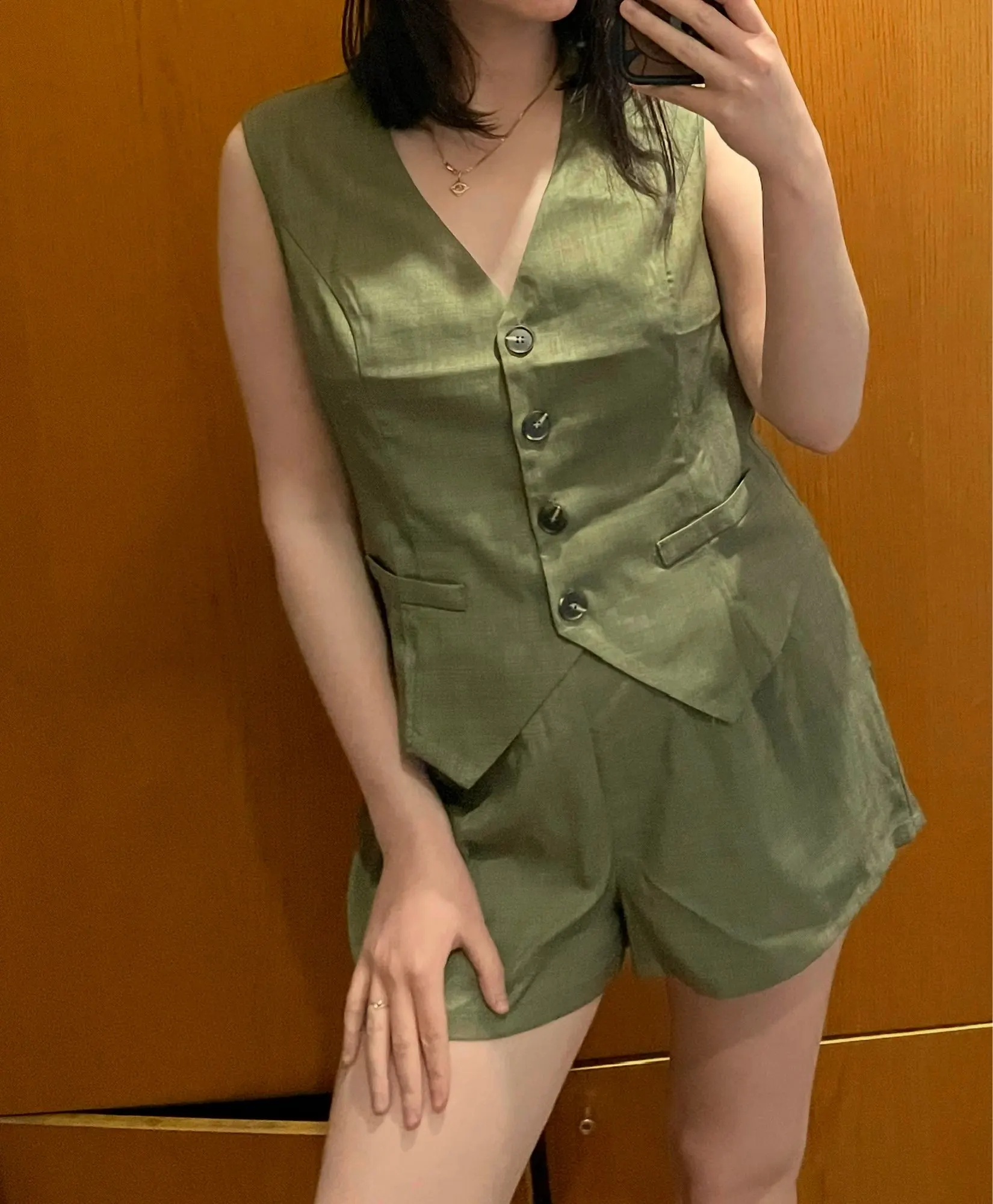 Chic Summer Women's Waistcoat and Shorts Set for Effortless Style photo review