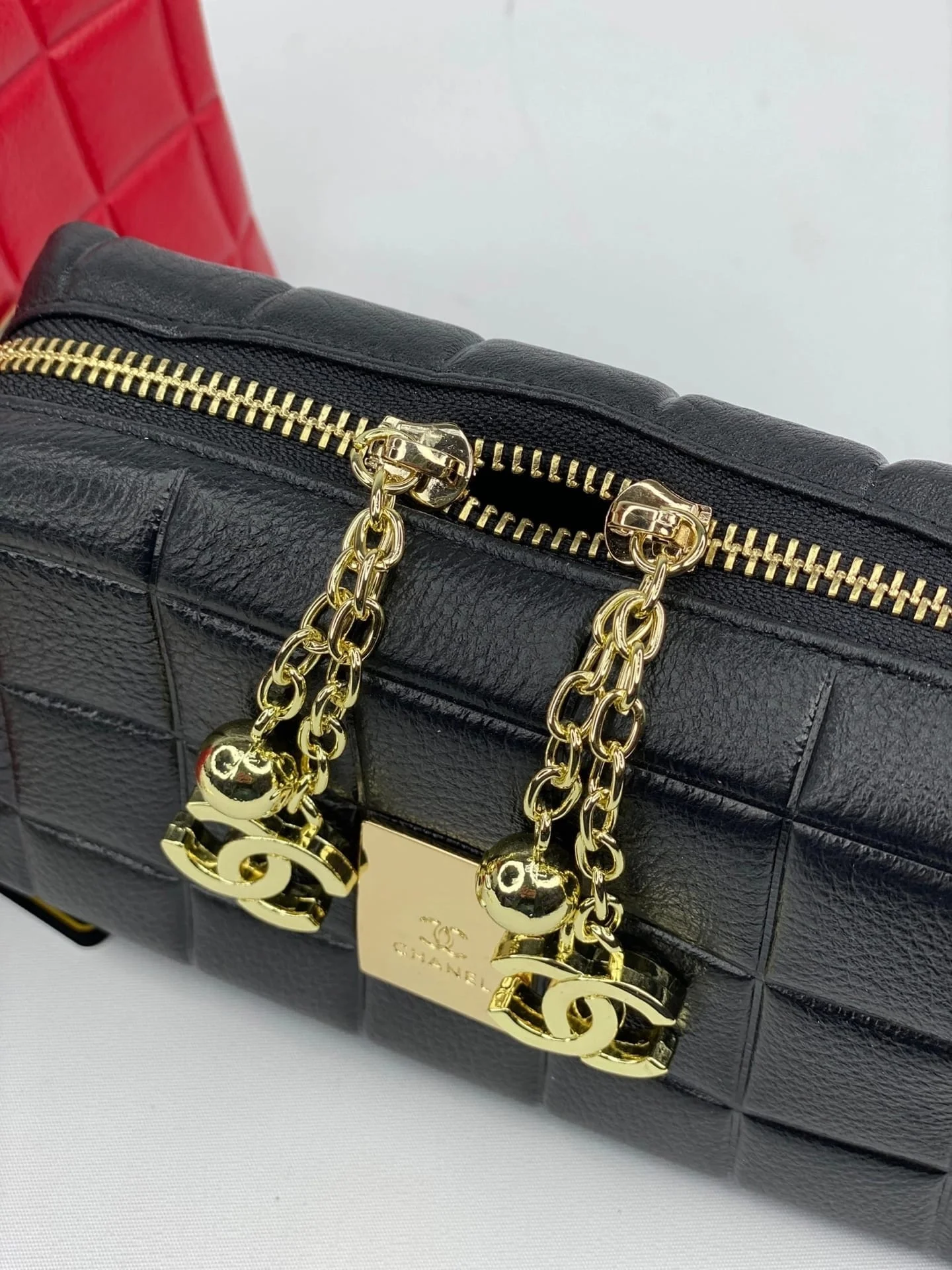 Рисунок 3 - Косметичка женская