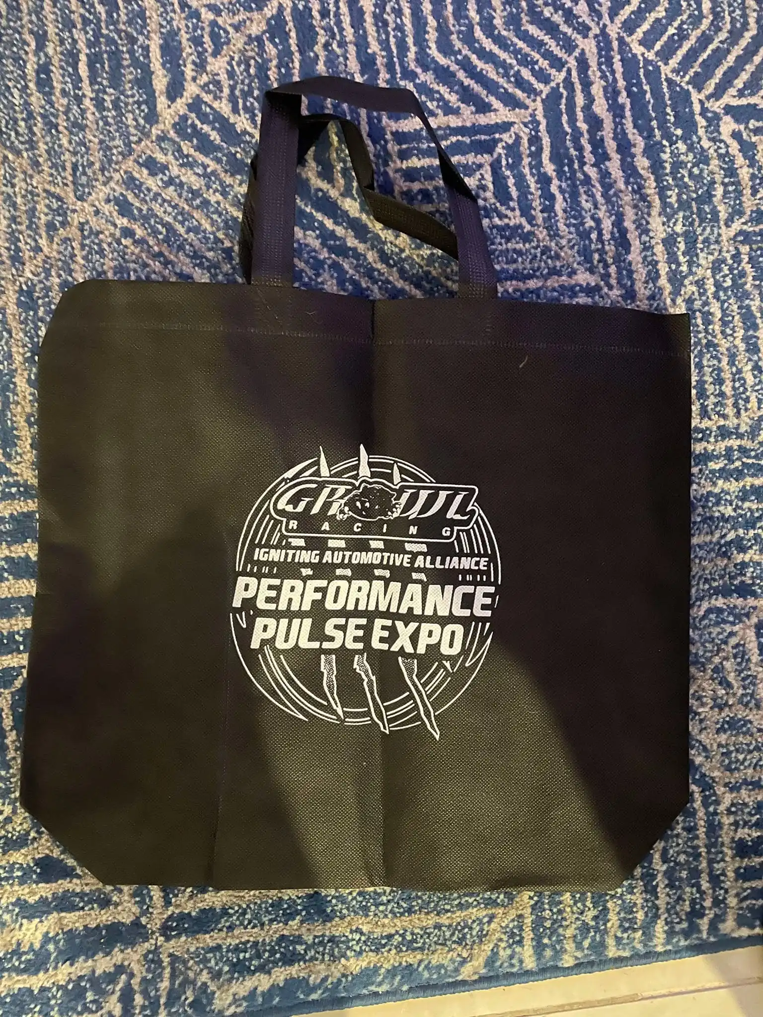 Custom Non-Woven Shopping Tote Bag photo review
