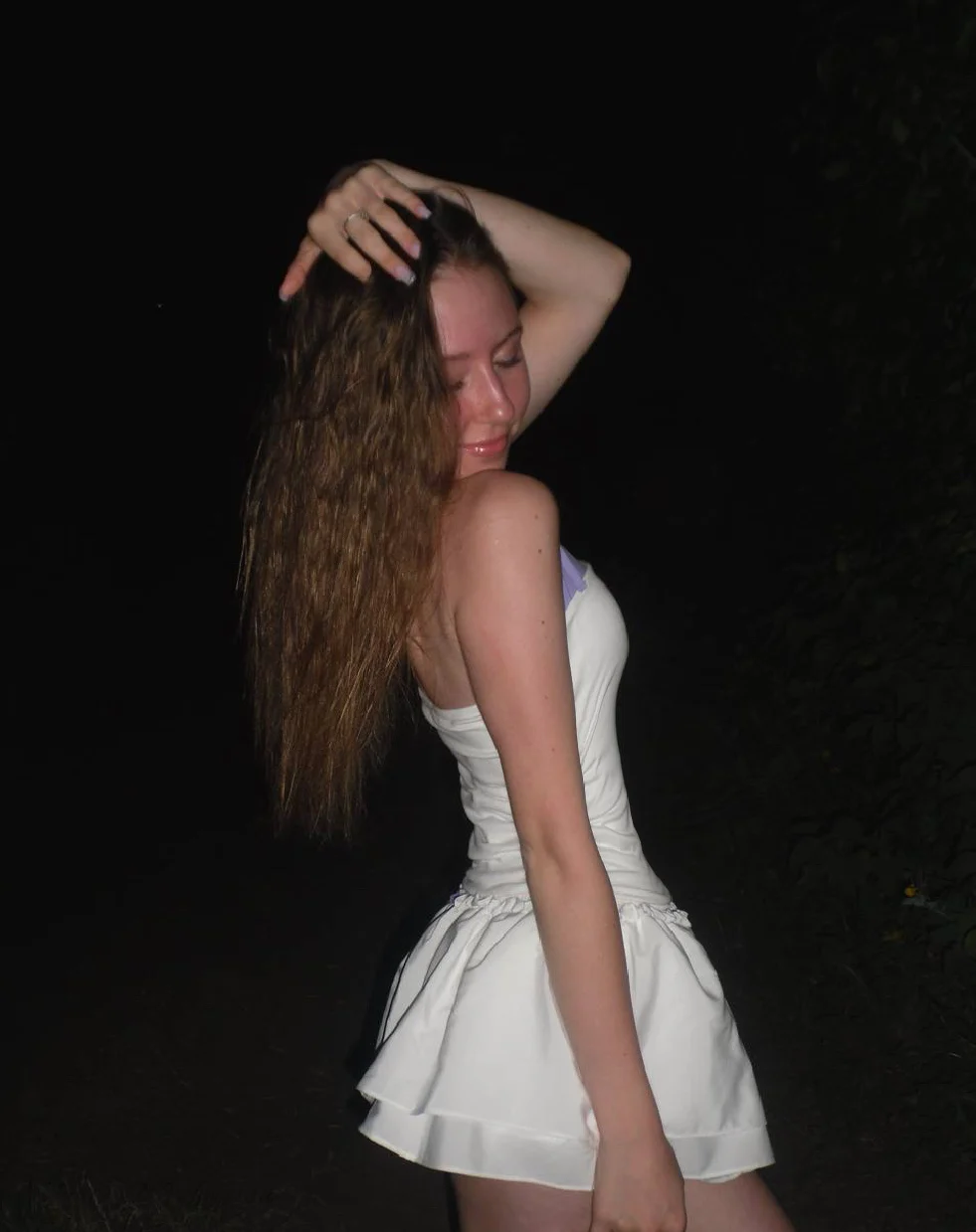 Women's Cropped Tube Top - Strapless Backless Mini Vest for Summer Party & Club photo review