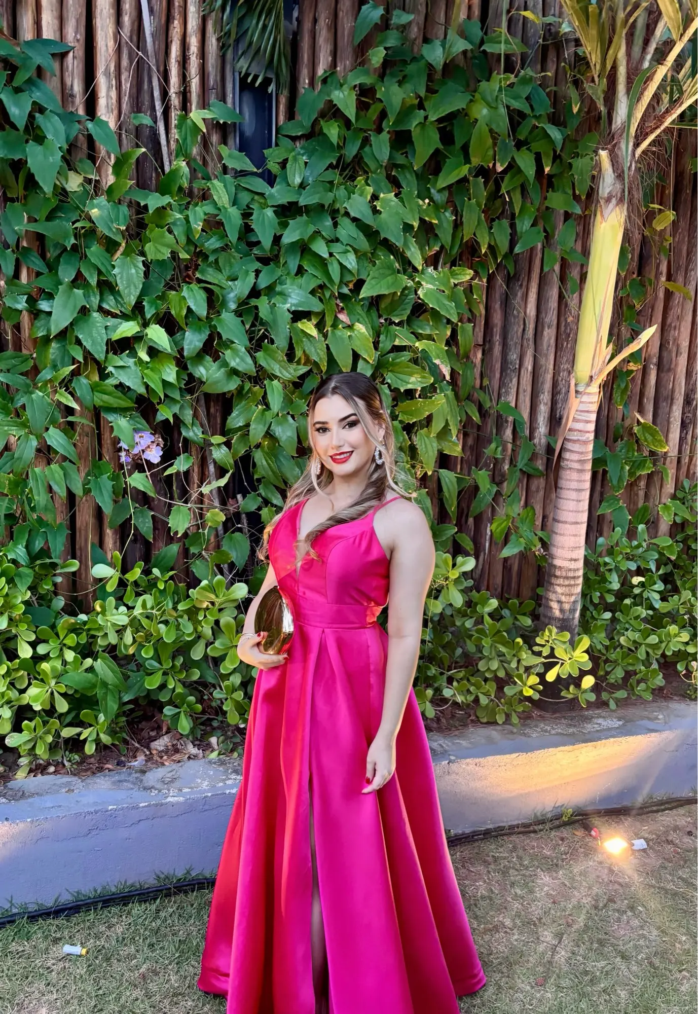 Pochette de styliste en forme de coquille acrylique, doré et argenté photo review