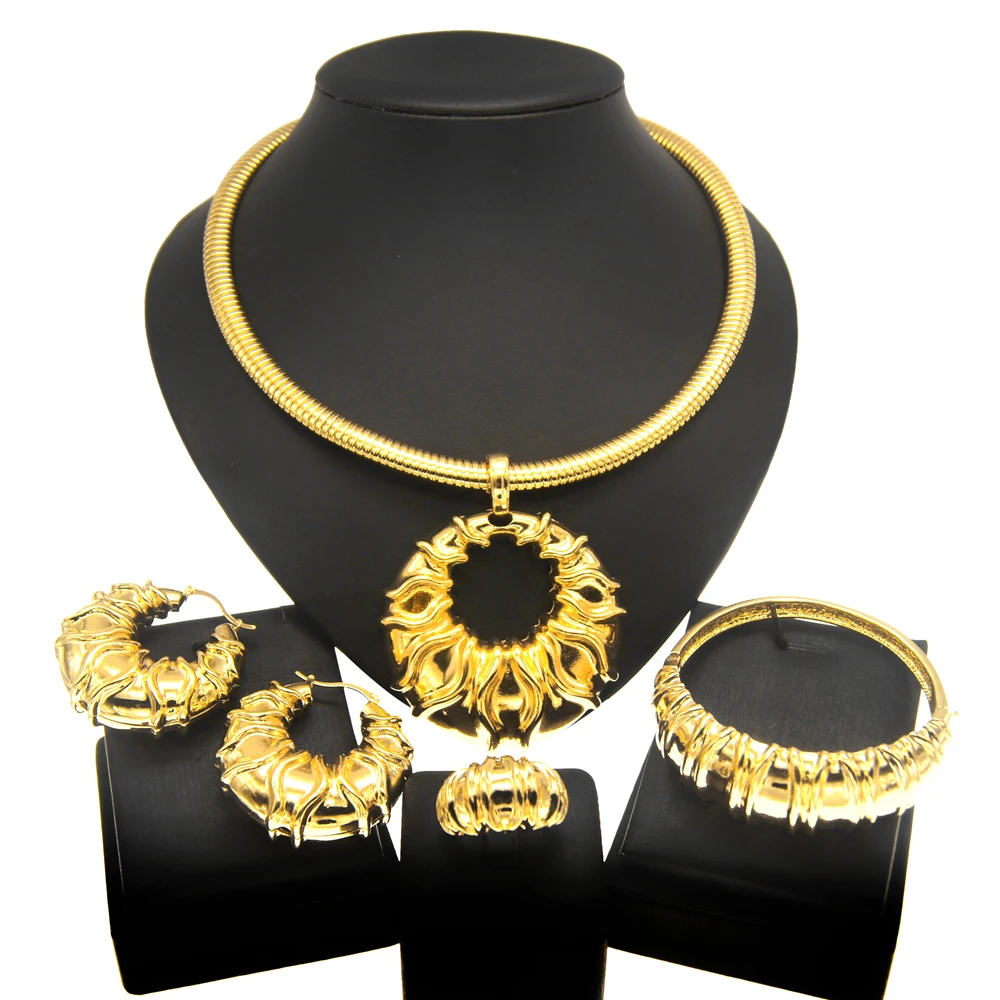 

Earrings For Wom Fashion Gold Plated Jewelry Set Classic Design Ladies Necklace Ring Wedding Party Banquet Adorn H00144