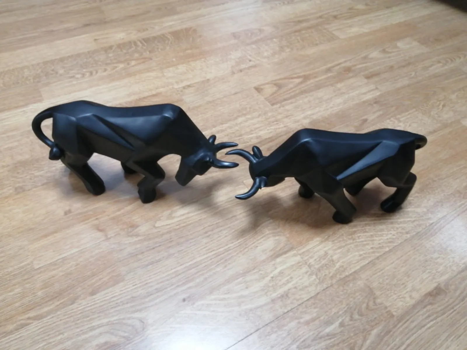 Bullish Elegance, Resin Wall Street Bull Statue - Striking Desk or Room Decor & Gift photo review