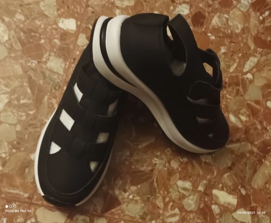 Women's Solid Wedge Sandals photo review