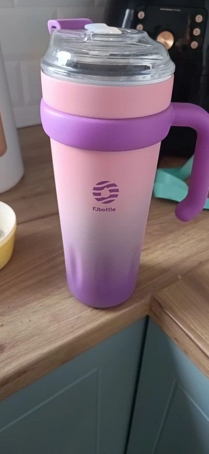 1.2L Isolierter Edelstahl-Kaffeebecher – Mit Griff, Strohhalm und Deckel für unterwegs photo review