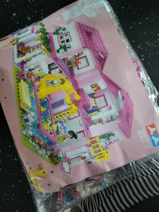 Friends City House Summer Holiday Villa Castle Building Blocks Sets Figures Swimming Pool DIY Toys for Kids Girls Christmas Gift photo review