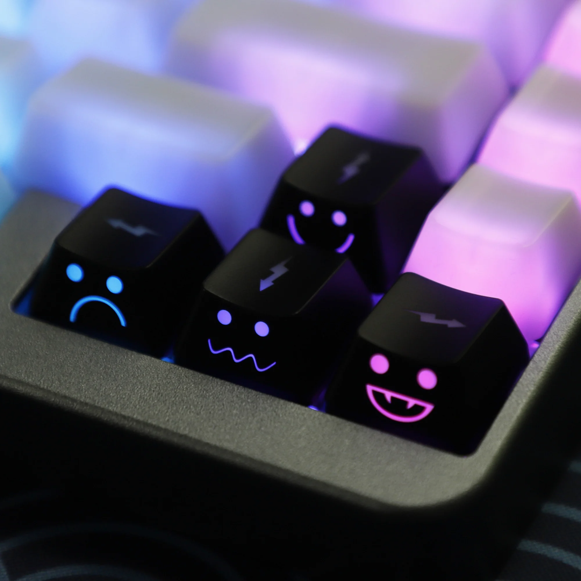 Wasd-seta Keycaps para mx Teclado Mecânico para Jogos Relâmpago Bebê Brilho Através de Keycaps Perfil Oem 1.6 mm Espessura