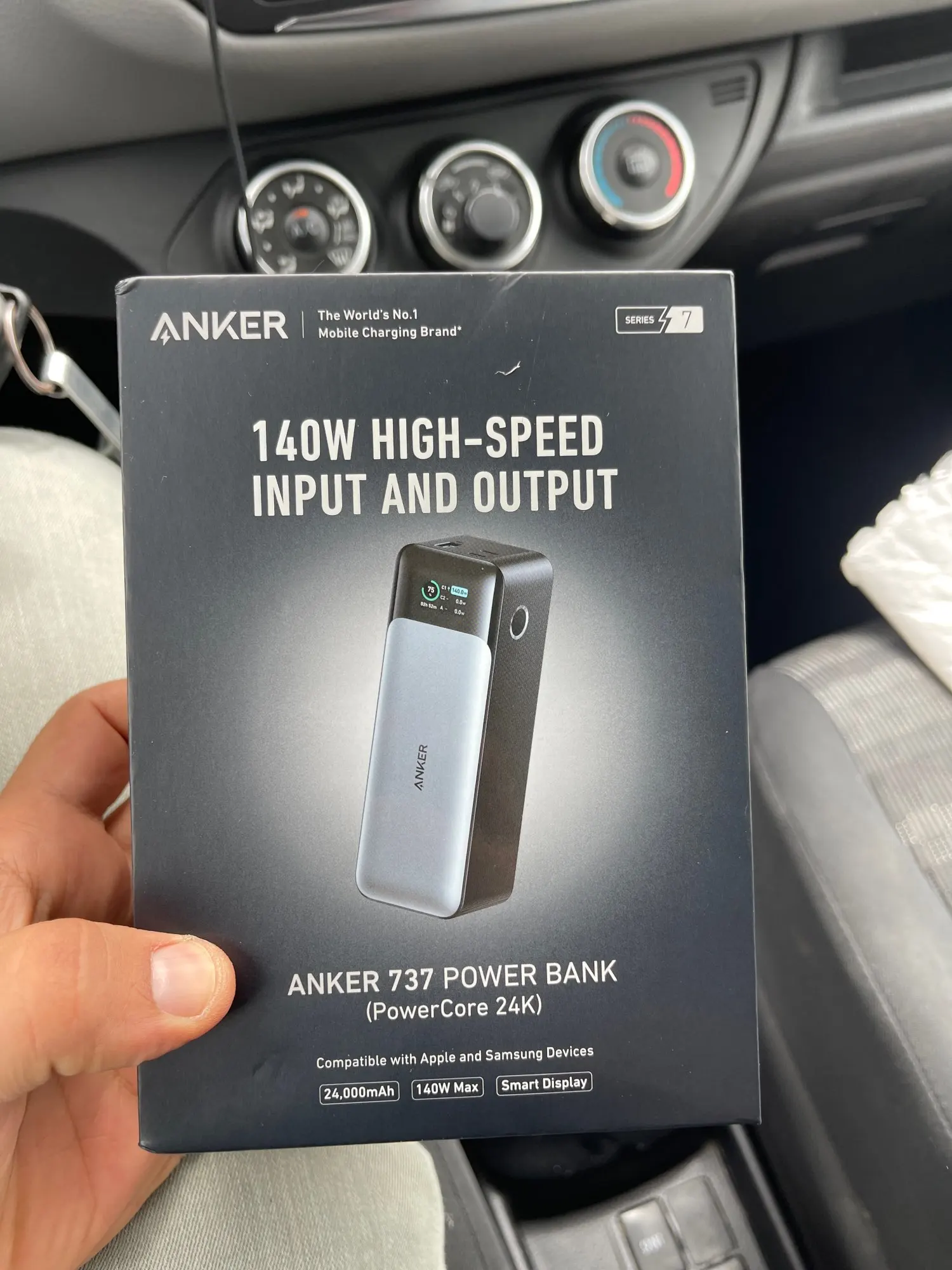 Anker 737 Power Bank 24000mAh 140W Powerbank 3-Port Portable