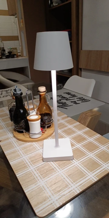 Rechargeable LED Table Lamp Touch Switch 3 Levels Dimmable Desk Lights Bar Club Dinner Creative Decorative Ambient Lighting photo review