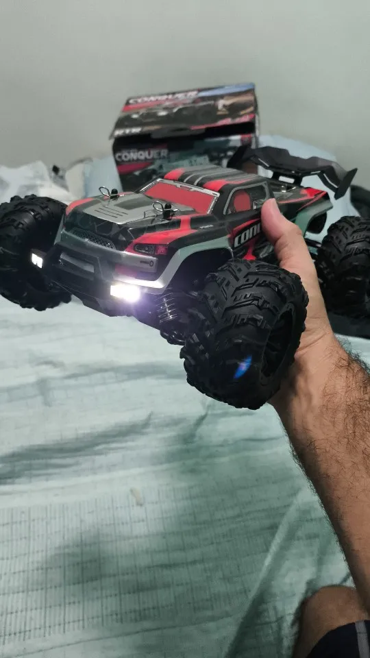 SCY 16102 1:16 50KM/H 4WD RC Car With LED Light Remote Control