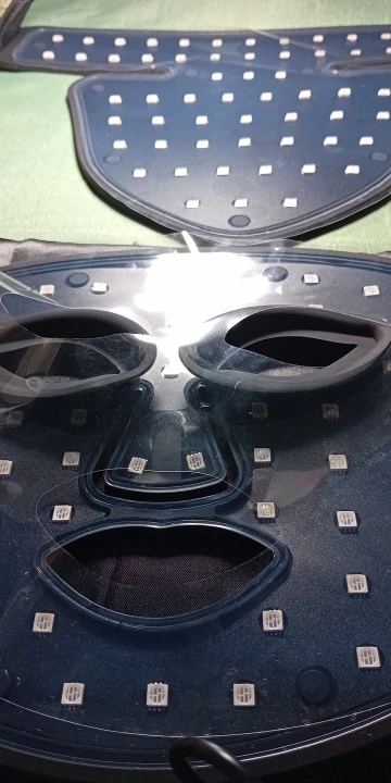 GlowSkin 8-in-1 LED Gesichts- & Halsmaske – Anti-Aging & Hautpflege Revolution photo review