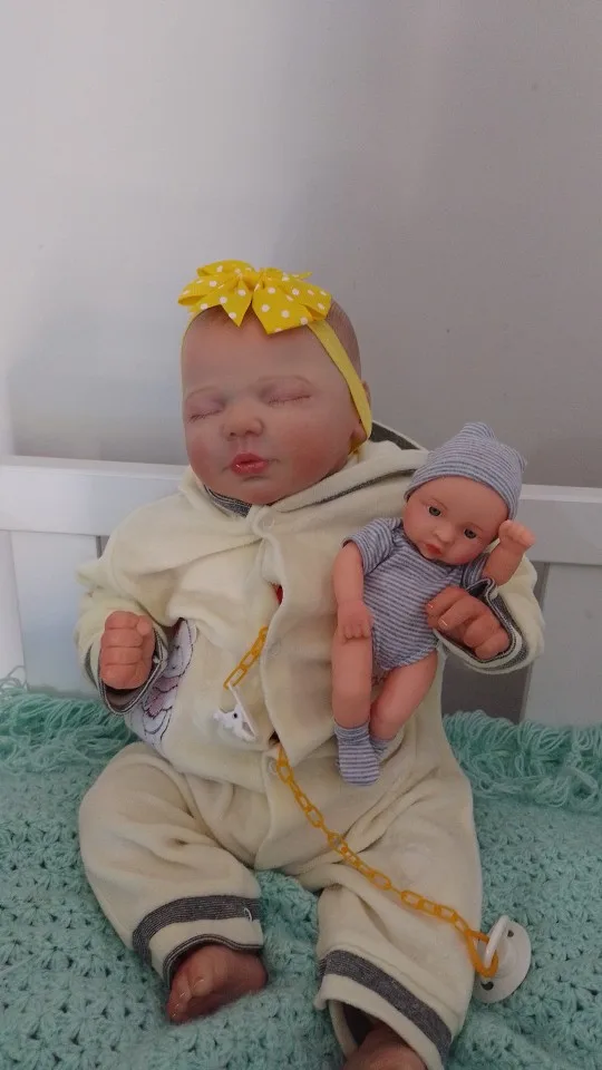 20CM Reborn Baby Doll Toddler Real Soft Touch Mini Soft and Full Body Silicone Reborn Toddler Doll lifelike Newborn Doll Toys photo review