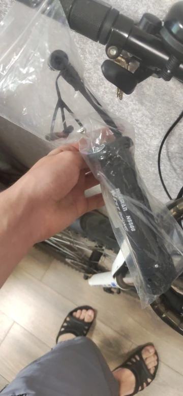 MTB Floor Bike Pump, 80 PSI Manual Air for Schrader Tires photo review