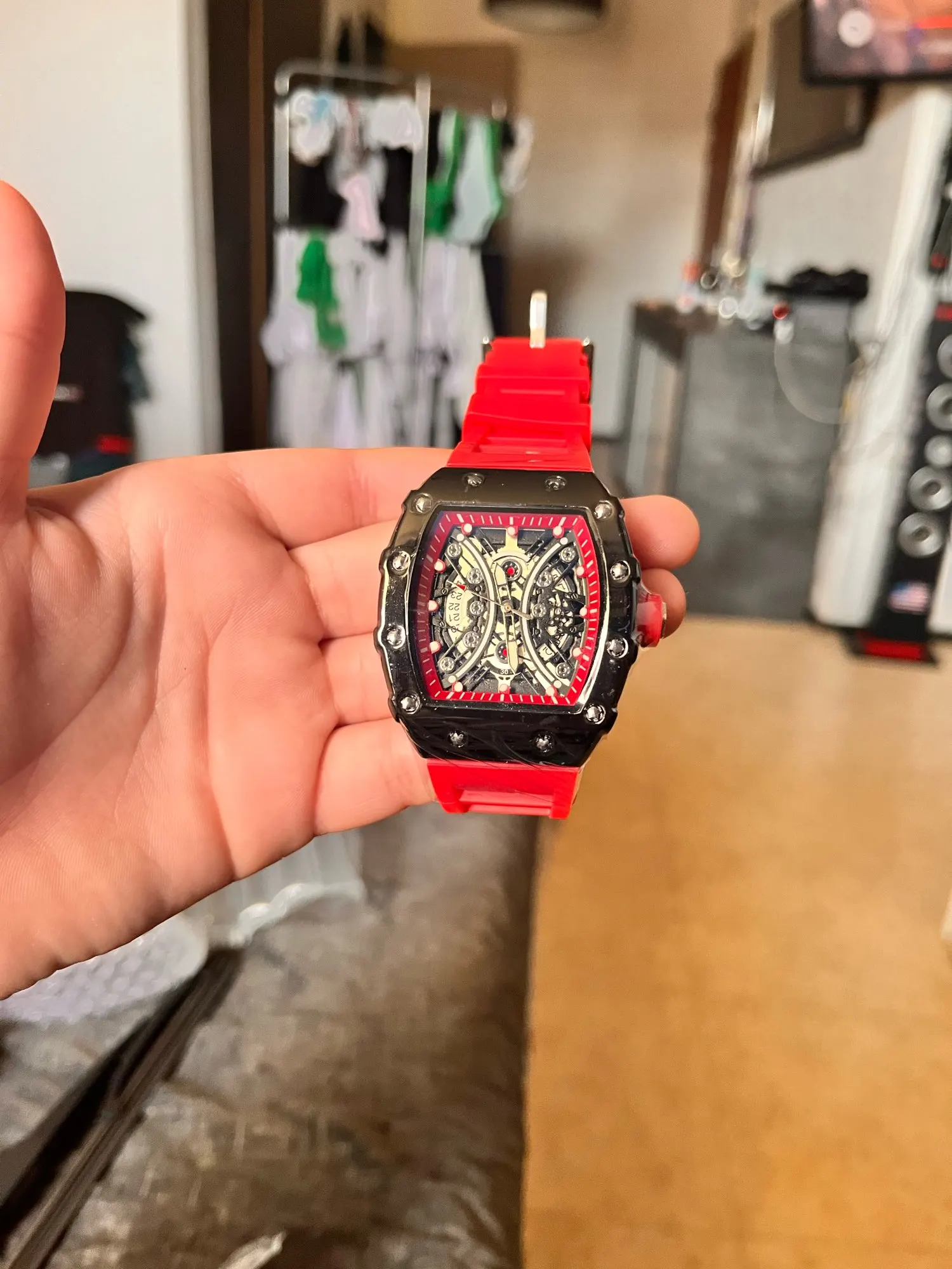 Relógio masculino luz marca de luxo barril vinho dial moda noite brilho relógio esportivo calendário reloj l146 photo review