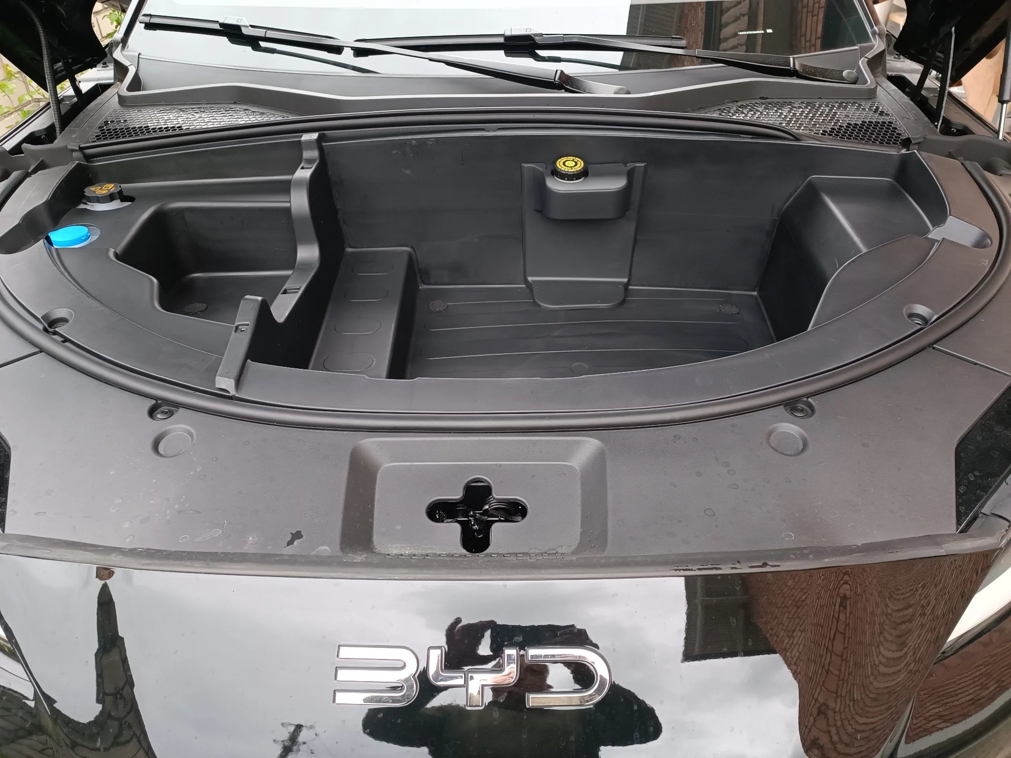 BYD Song Plus 2025 Smart Driving Edition Front Trunk Storage Box