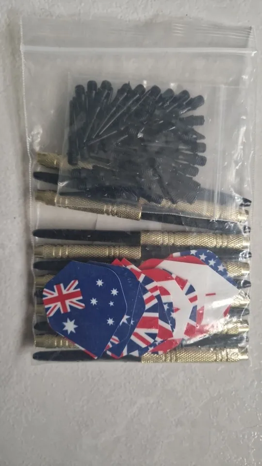 Set 12 Fléchettes Souples Professionnelles – Fûts Laiton et Ailettes Nations photo review