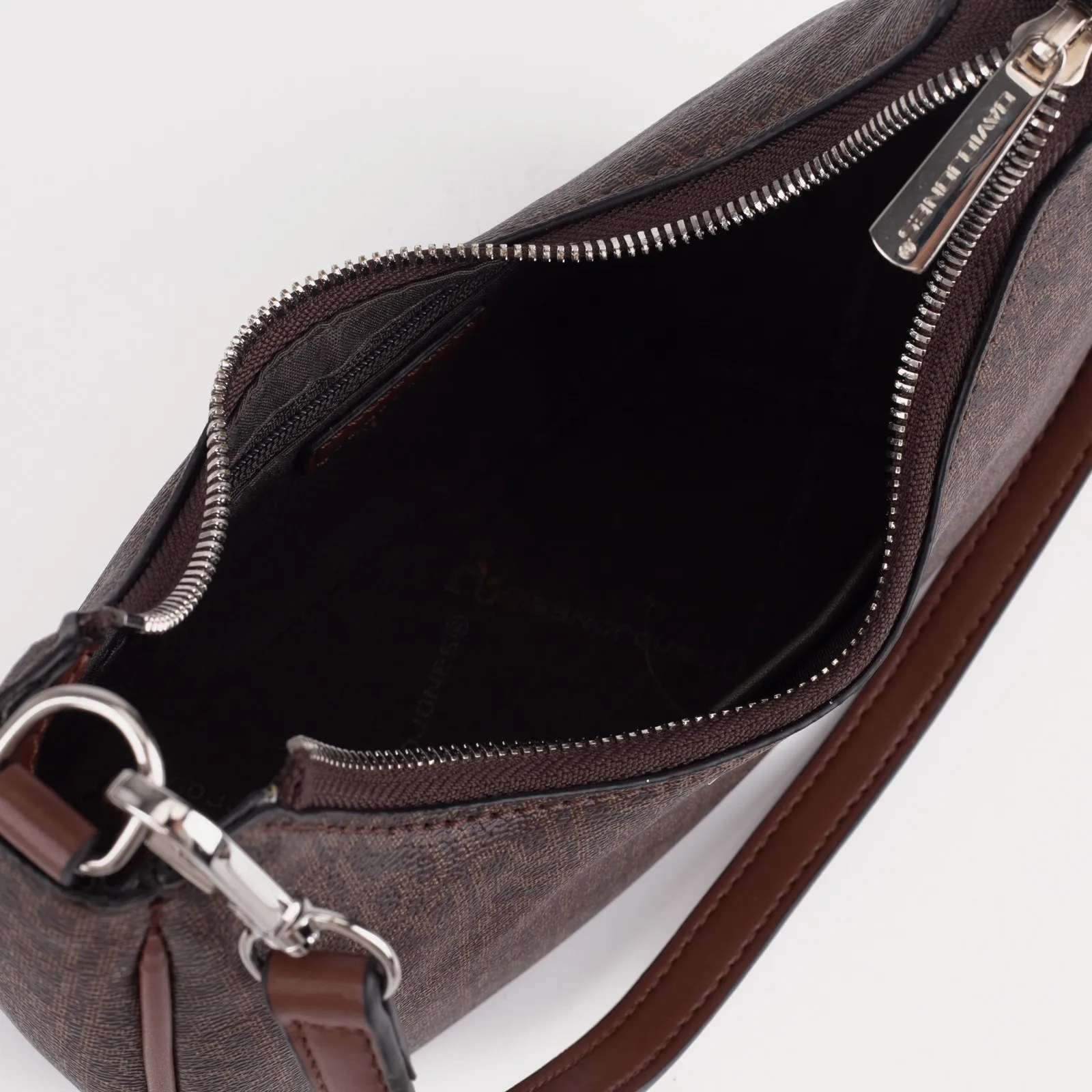 Рисунок 3 - Сумка-багет на молнии David Jones