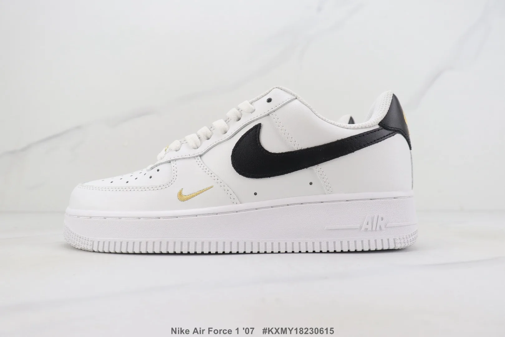 Рисунок 2 - Мужские классические удобные и