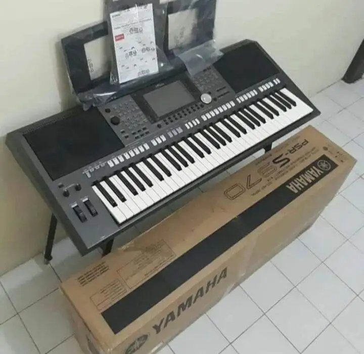 A Discount 5 keyboard 76 Keys Speaker s970 keyboard