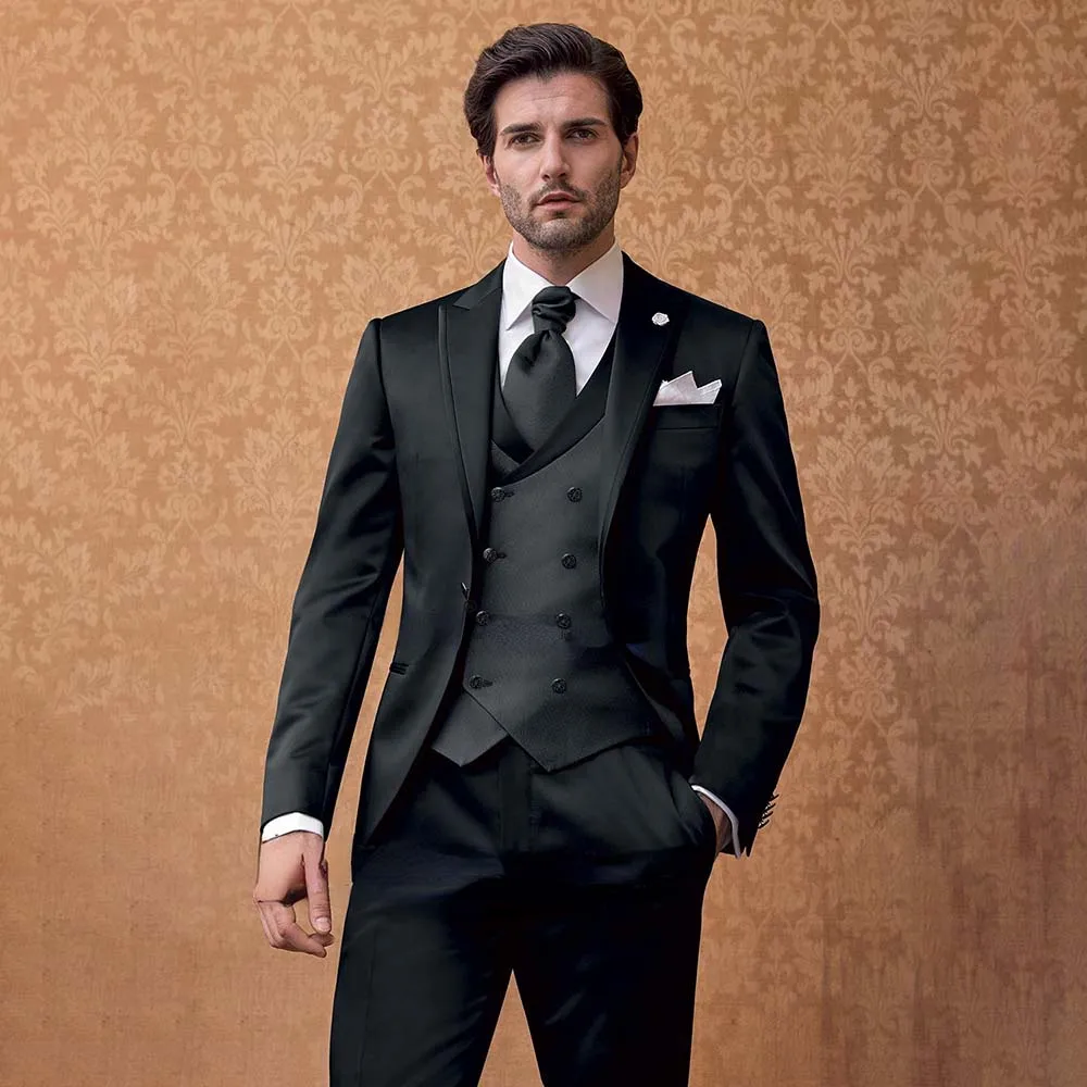 

2022 Pure Black Suit Business Banquet Wedding Clothes Four Piece Set (Jacket Vest Pants Tie) Hot Selling Products