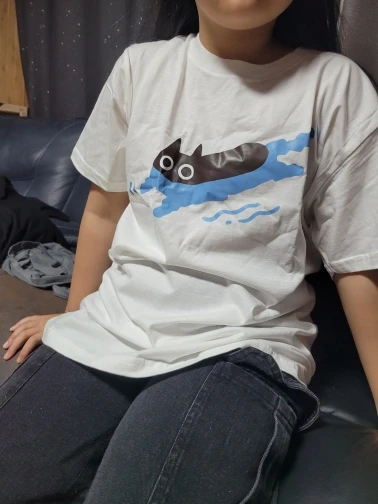 Swimming through - Kuro Neko T-Shirt photo review