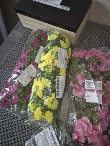 Artificial Flower New Artificial Hanging Flowers and Plants Easter Decoration 2025 UV-resistant and Realistic Room Decor Wedding photo review