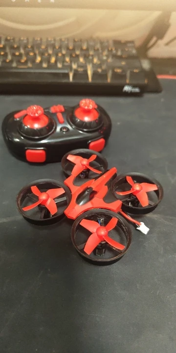 Mini 2.4G 4CH RC Drone Quadcopter with Extra Batteries DIY photo review