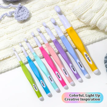 Ergonomic Soft Crochet Hook 1