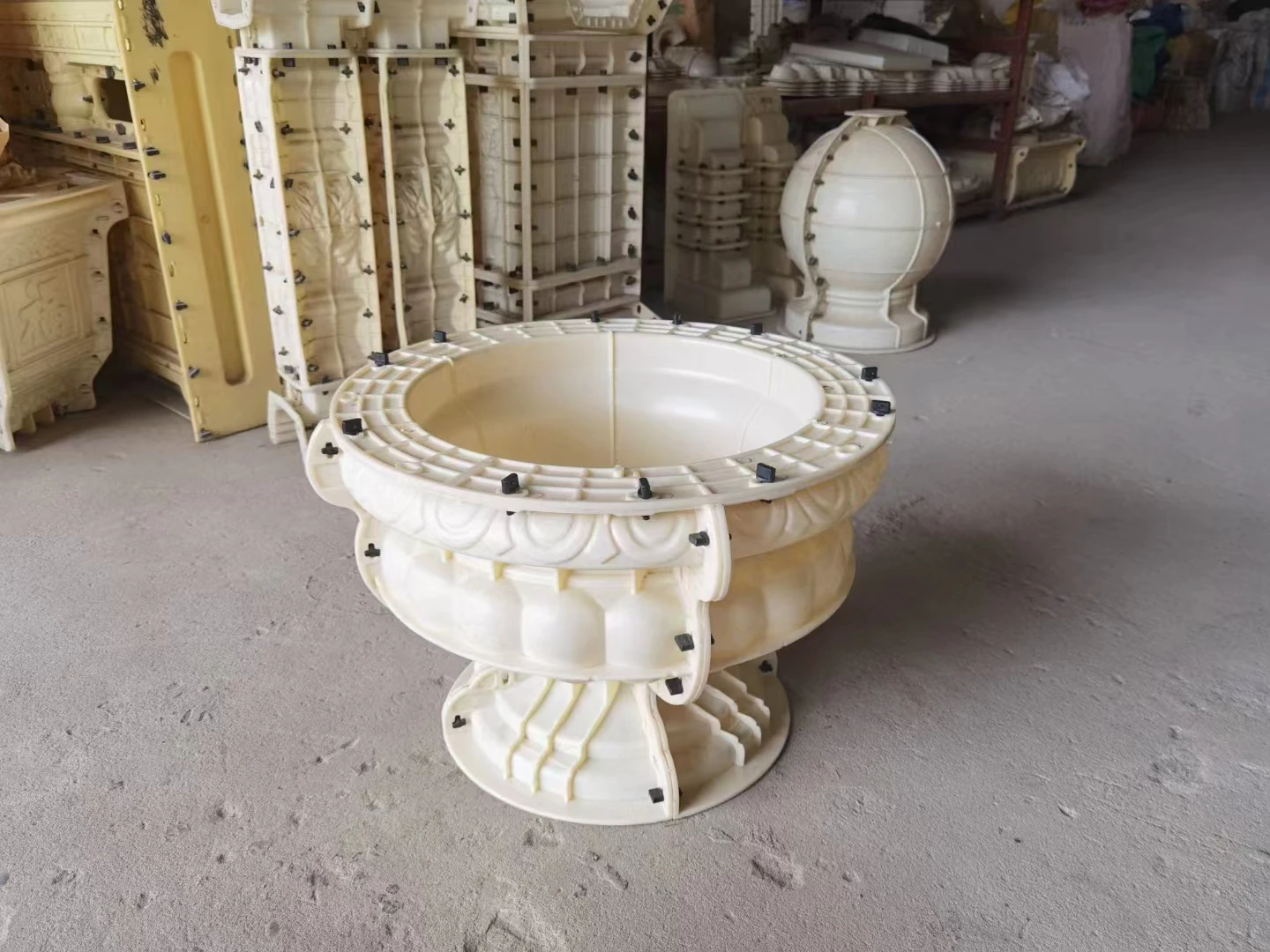 60cm Diameter Plastic Precast Concrete Flower Pot Planter Molds flower pot molds