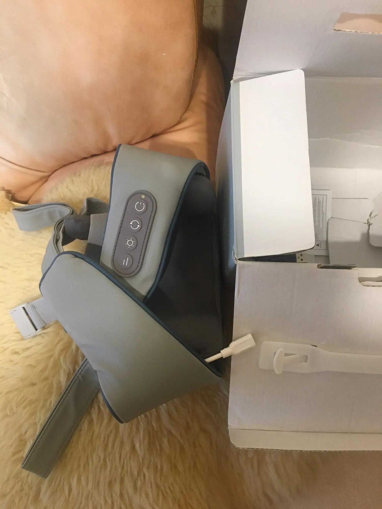 ReFresh - Nacken- und Rückenmassagegerät (Beige) photo review