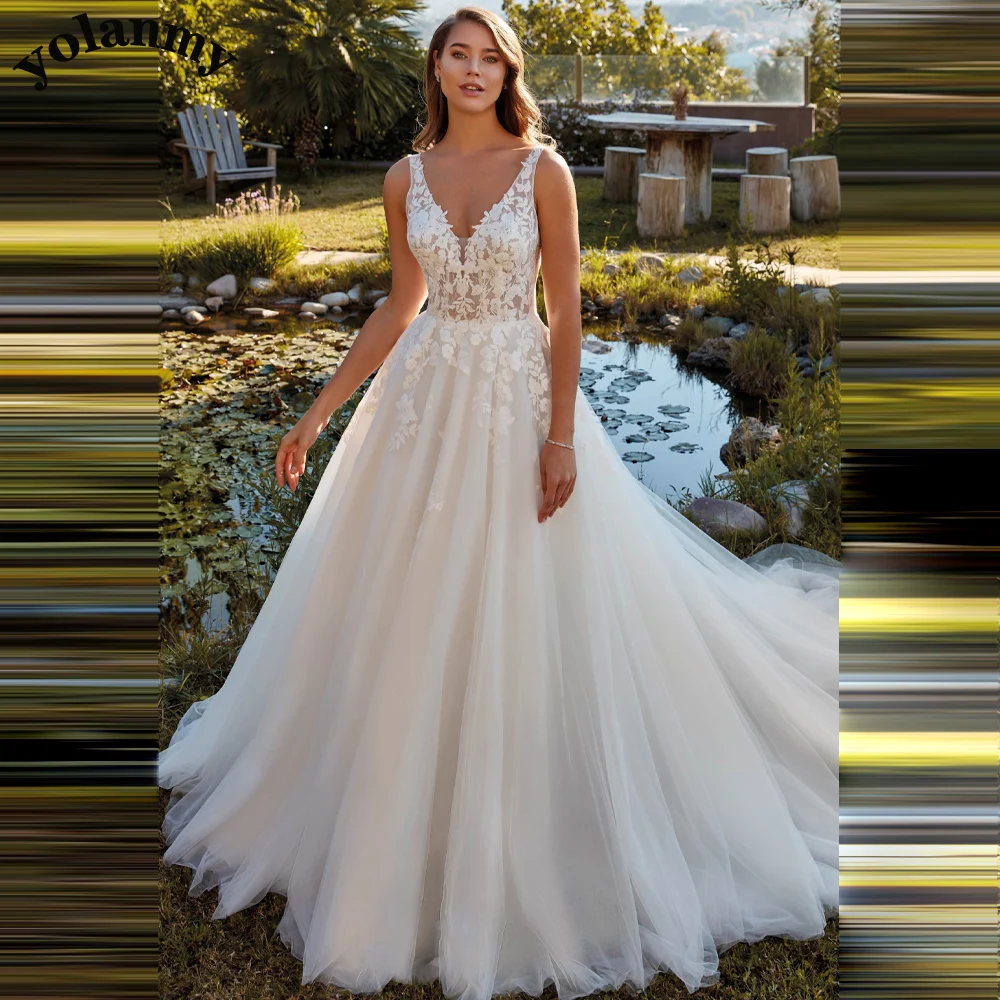 

YOLANMY Elegant Wedding Dresses Tulle Spaghetti Straps Backless Pleat Appliques Chapel Train Illusion Bridal Gown For Women 2024