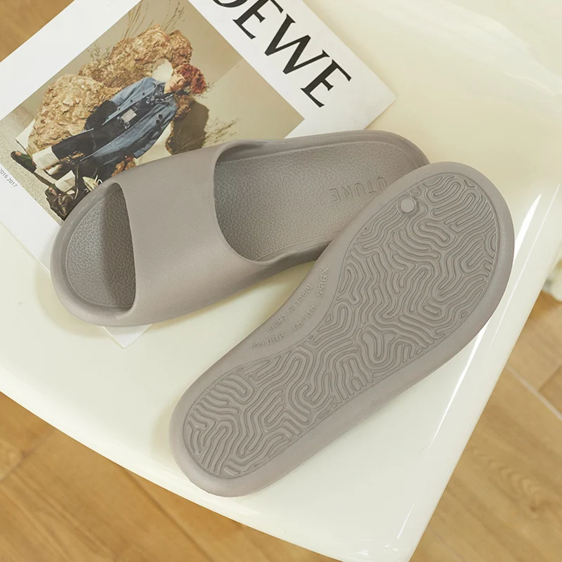 UTUNE Retro Slippers For man and woman Silent Simple Fashion Indoor Anti-slip Soft Lightweight women's sandals summer 2024 3