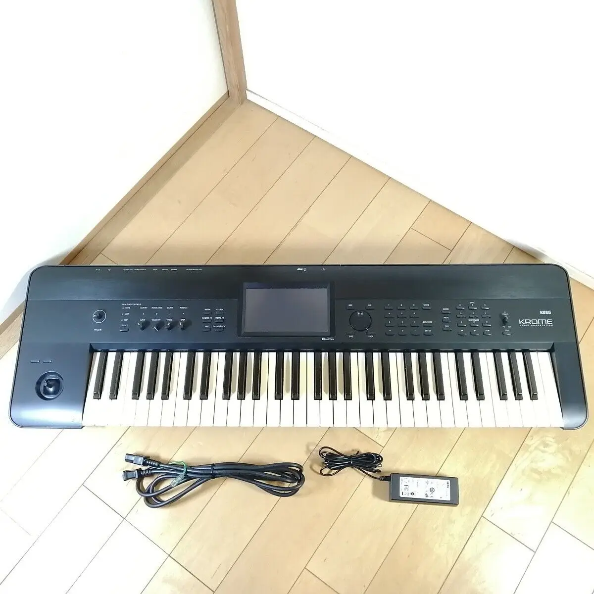 

QUALITY VALUES KORG KROME-61 Synthesizer Keyboard Workstation KROME61 Japan Musical Instrument