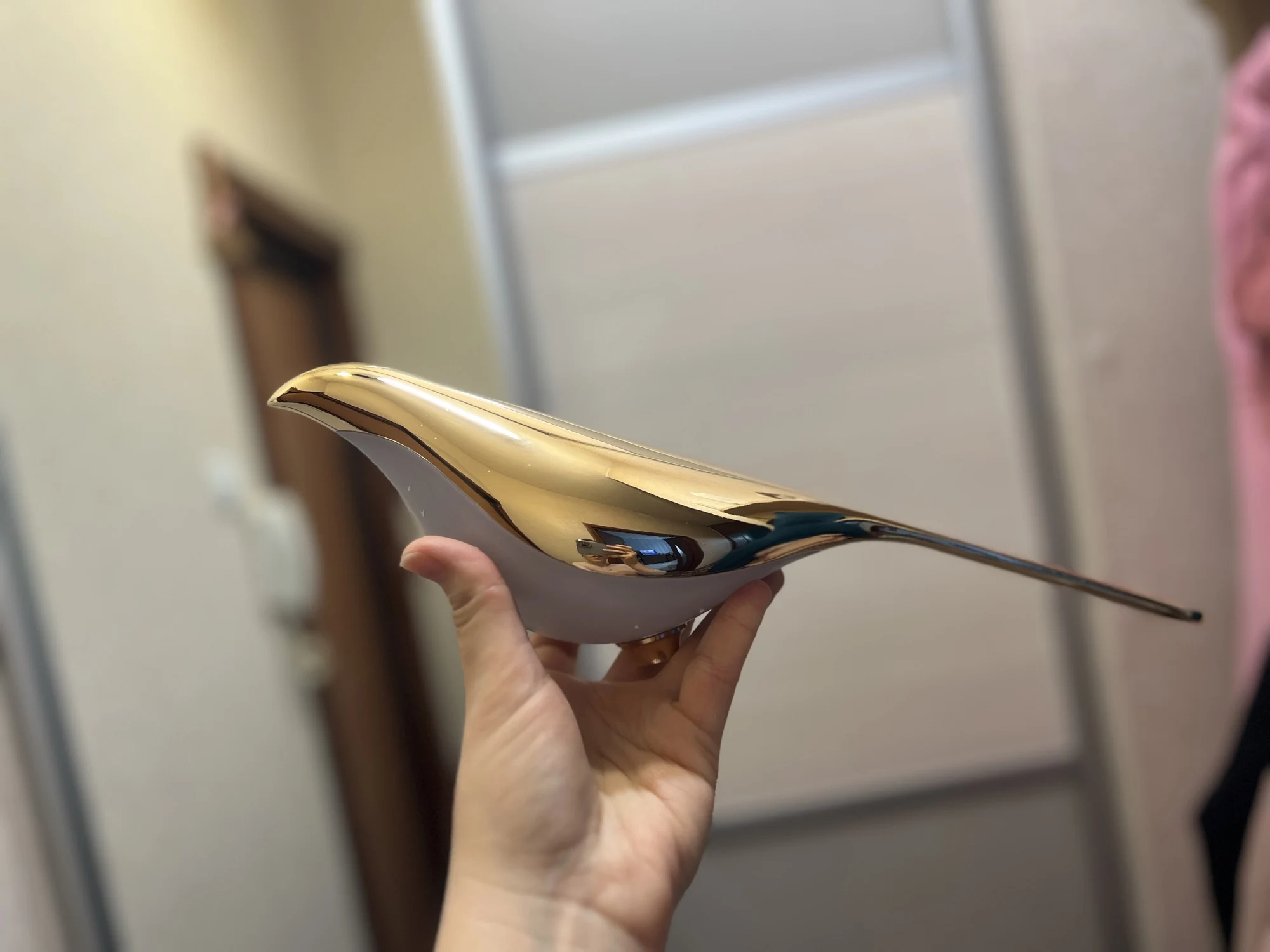 Magical Moments Nordic Magpie LED Wall Lamp for Touch of Elegance in Living, Bedside, Kitchen, and Beyond photo review