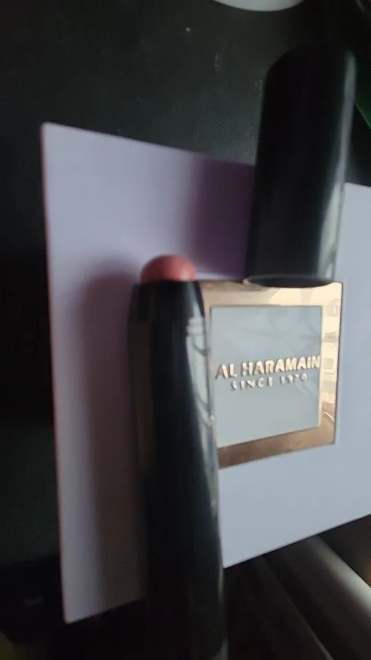 Matte Lipstick Pencil with Waterproof and Non-Stick Technology photo review