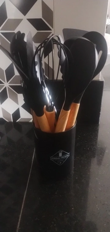 Kit 12 Utensílios De Cozinha Em Silicone E Cabo De Madeira photo review