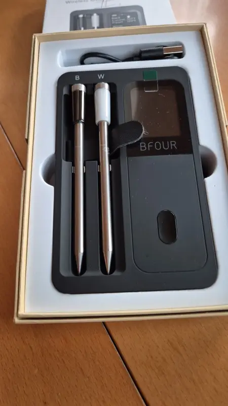 מדחום בשר אלחוטי BFOUR — 2 בדידים, מסך LED ואפליקציה: הצלי יוצא מדויק בלי לחתוך ולנחש (4.7★ · מעל 2,000 נמכרו · במקום ₪232) - תמונה 4