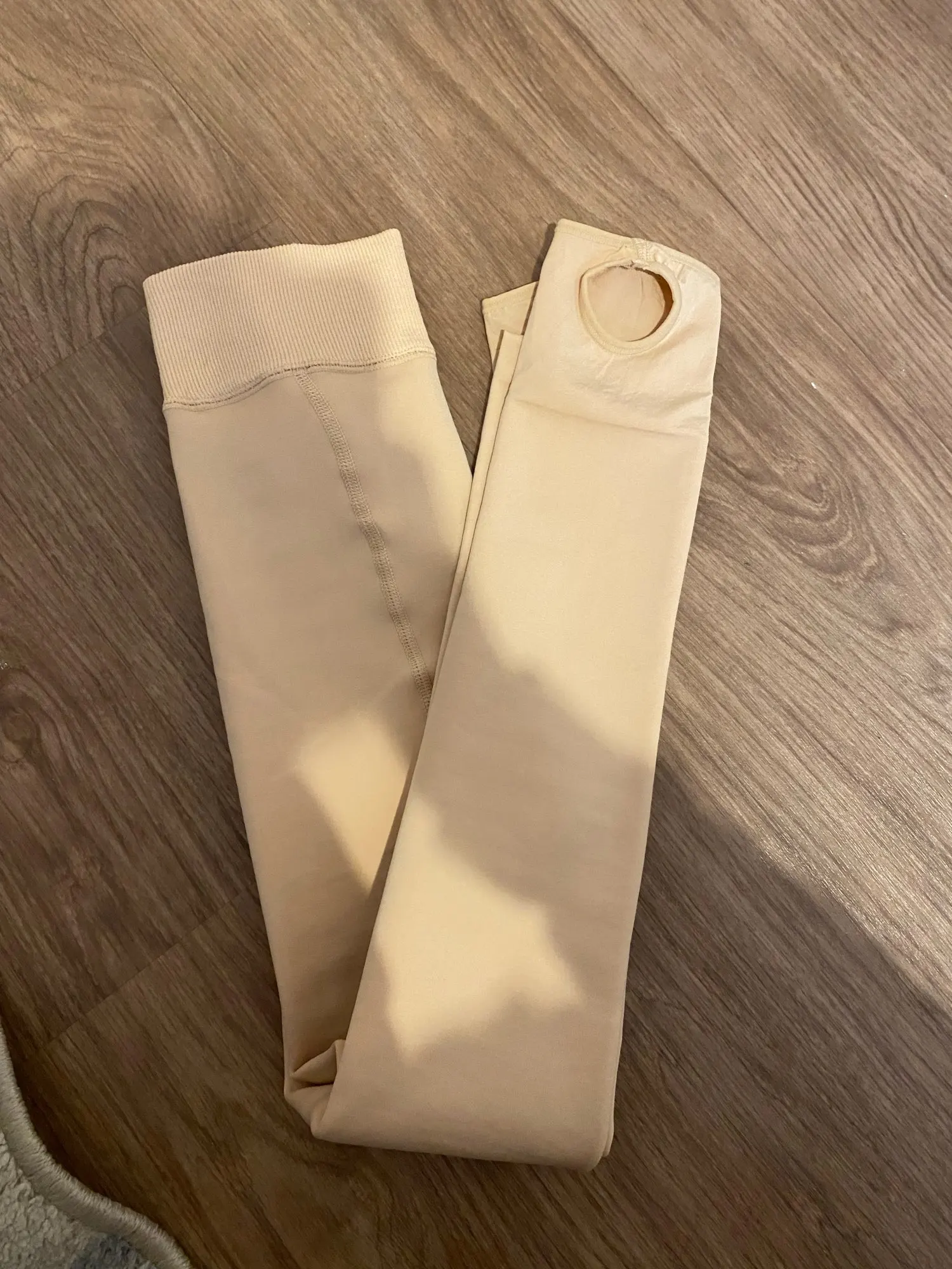 Fleece-gefütterte Strumpfhosen für stilvolle Wärme im Winter photo review